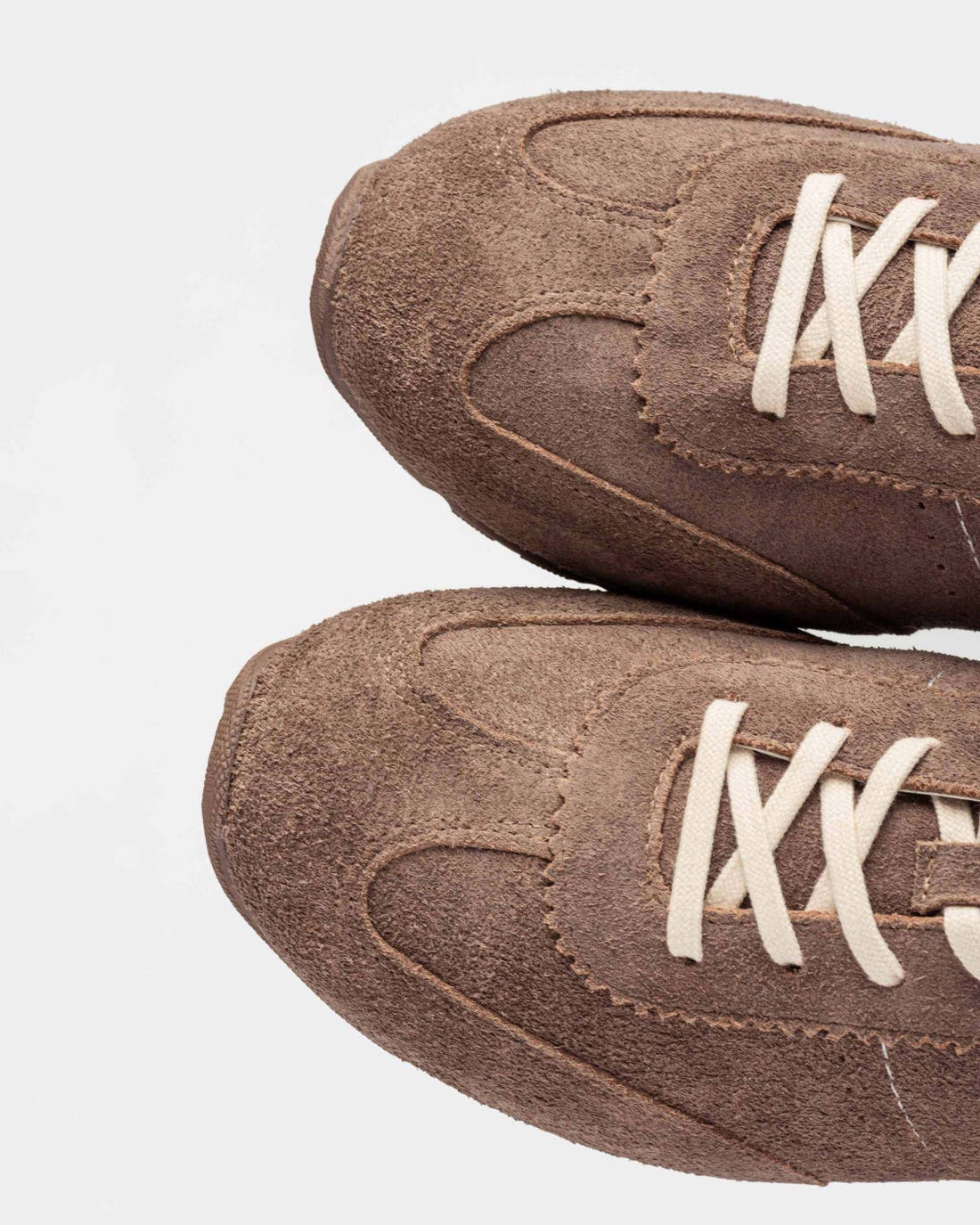 Sneaker Julie en gamuza