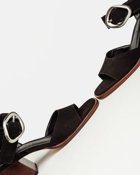 Sandalia media Julie en cuero nobuk